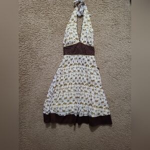 Elegant Backless Halter Dress in White and Brown